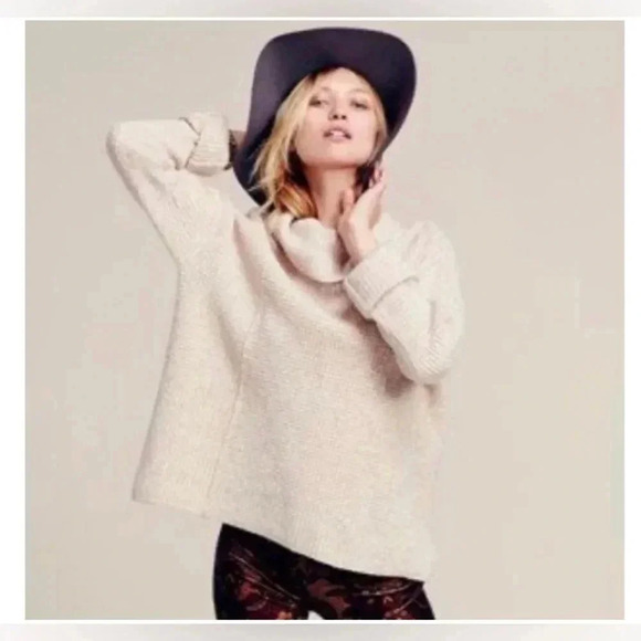 Women’s Free People Sidewinder Wool Cowl Neck Pullover Sweater, Cream, Small EUC - Picture 1 of 9